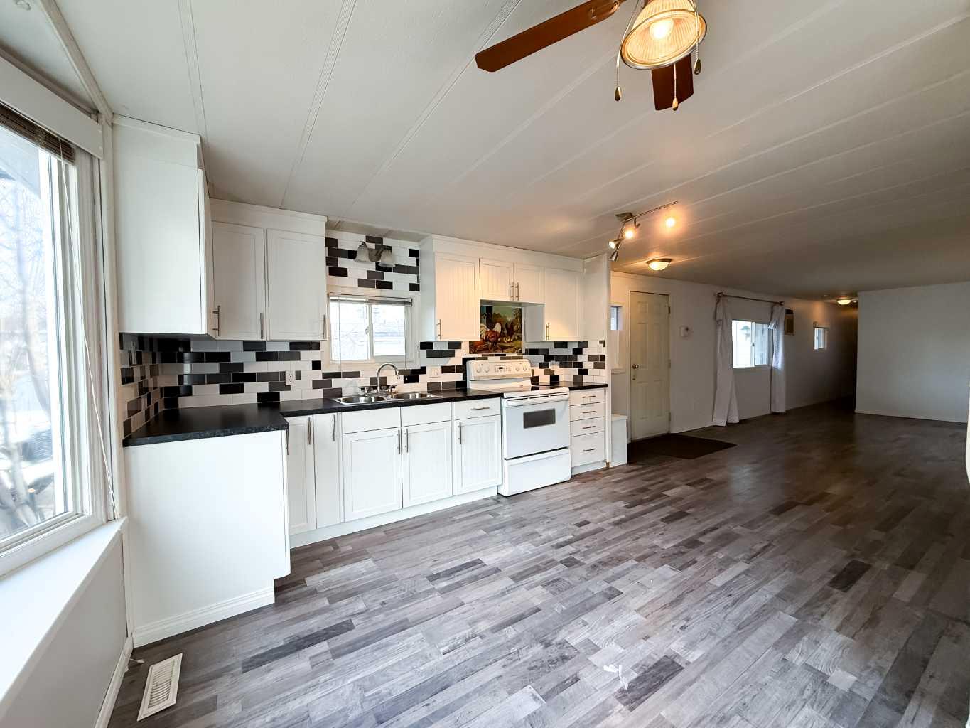 700 Carmichael Lane 417