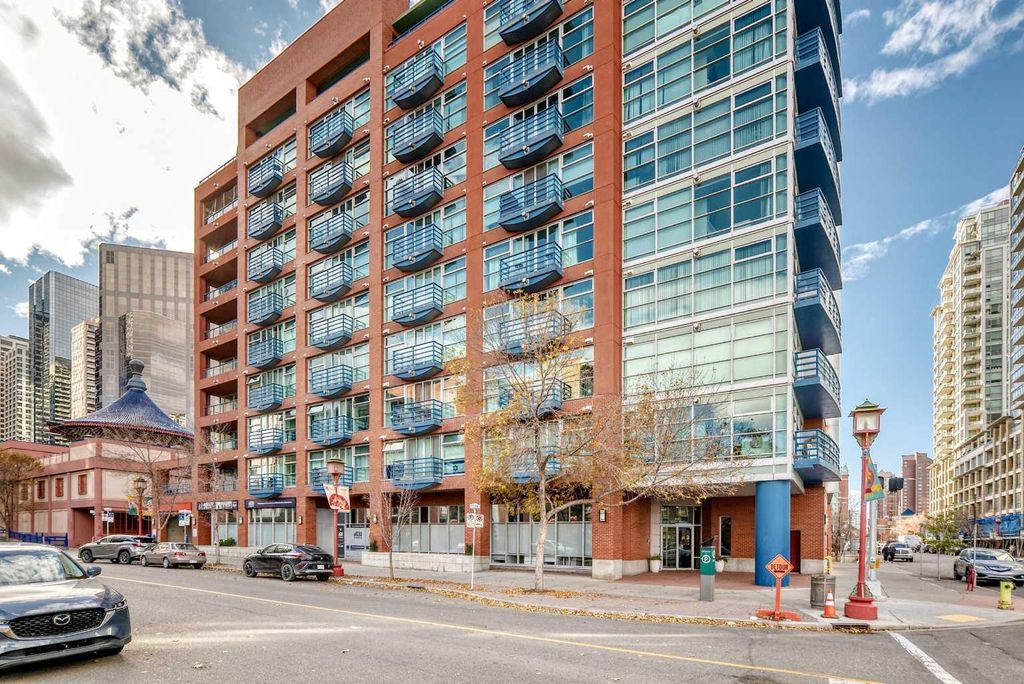 Photo of 205 Riverfront Avenue SW #509, Calgary, AB T2P 5K4 (MLS # A2265584)