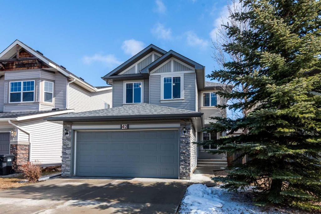 Photo of 42 Everoak Green SW, Calgary, AB T2Y 0J5 (MLS # A2296587)