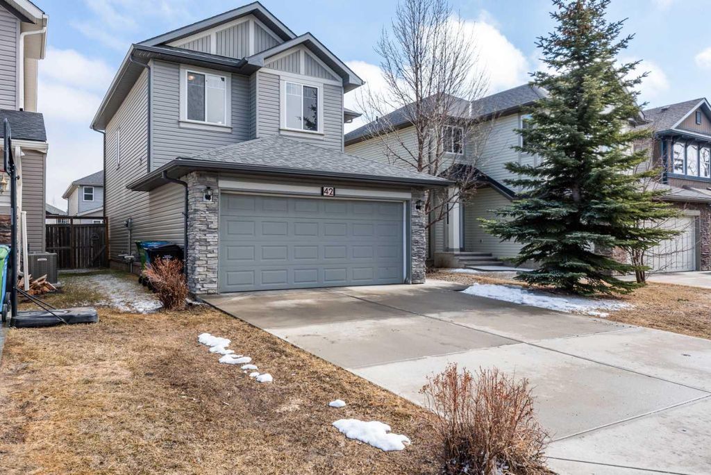 Photo of 42 Everoak Green SW, Calgary, AB T2Y 0J5 (MLS # A2296587)