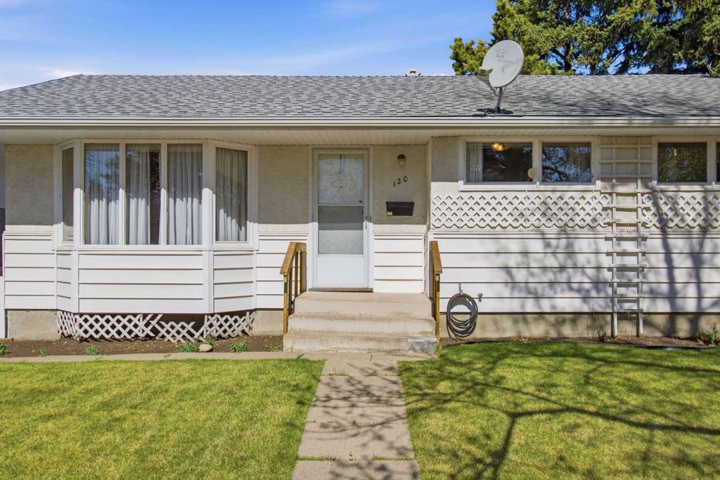 Photo of 120 Glenpatrick Drive SW, Calgary, AB T3E 4L6 (MLS # A2311361)