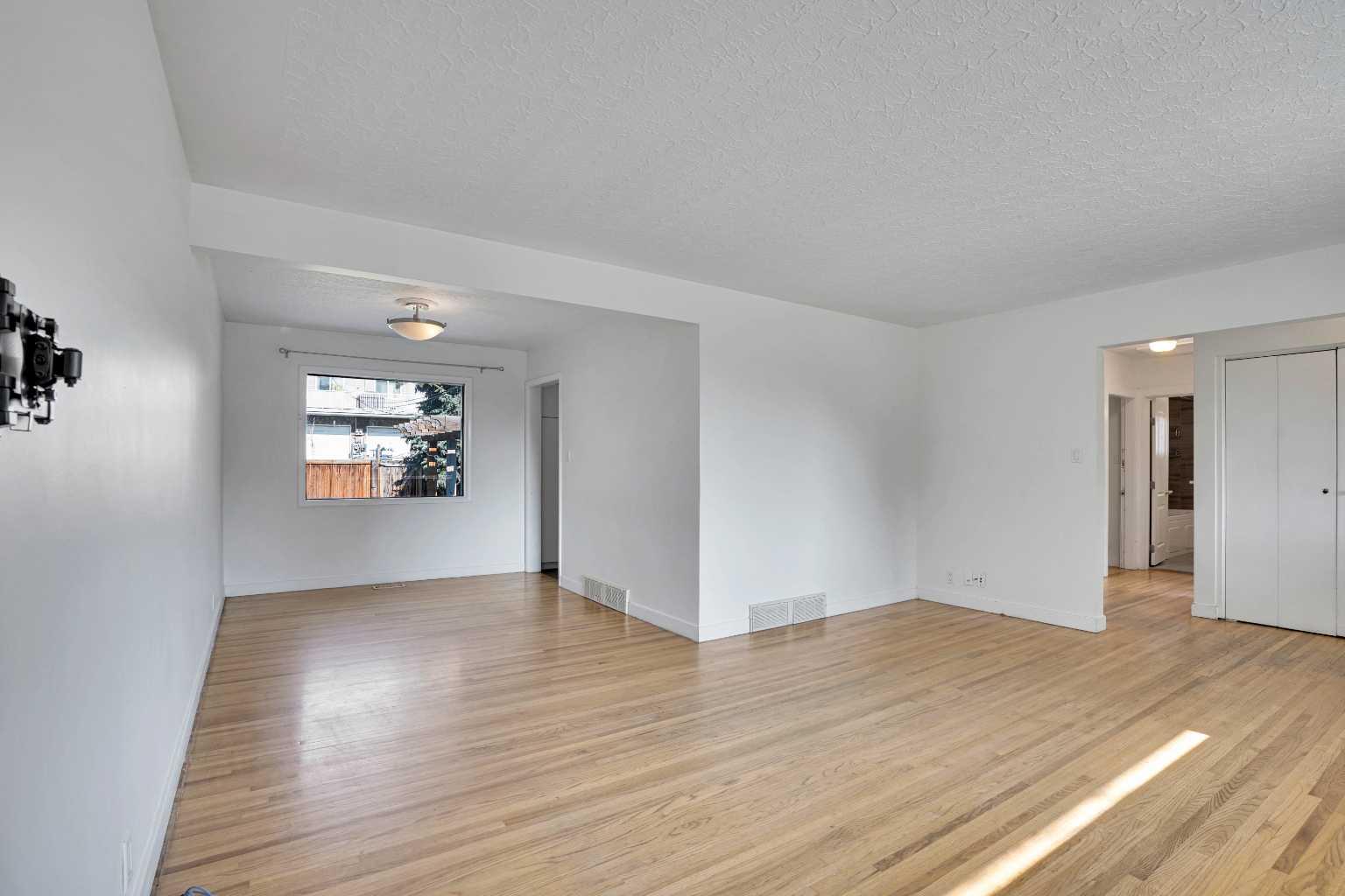 9 Cottage Street NW