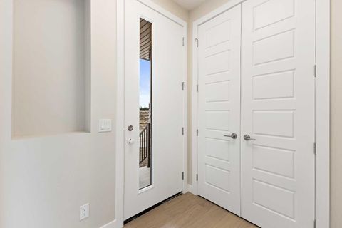 283 Waterford Heights Chestermere AB T1X 3B6