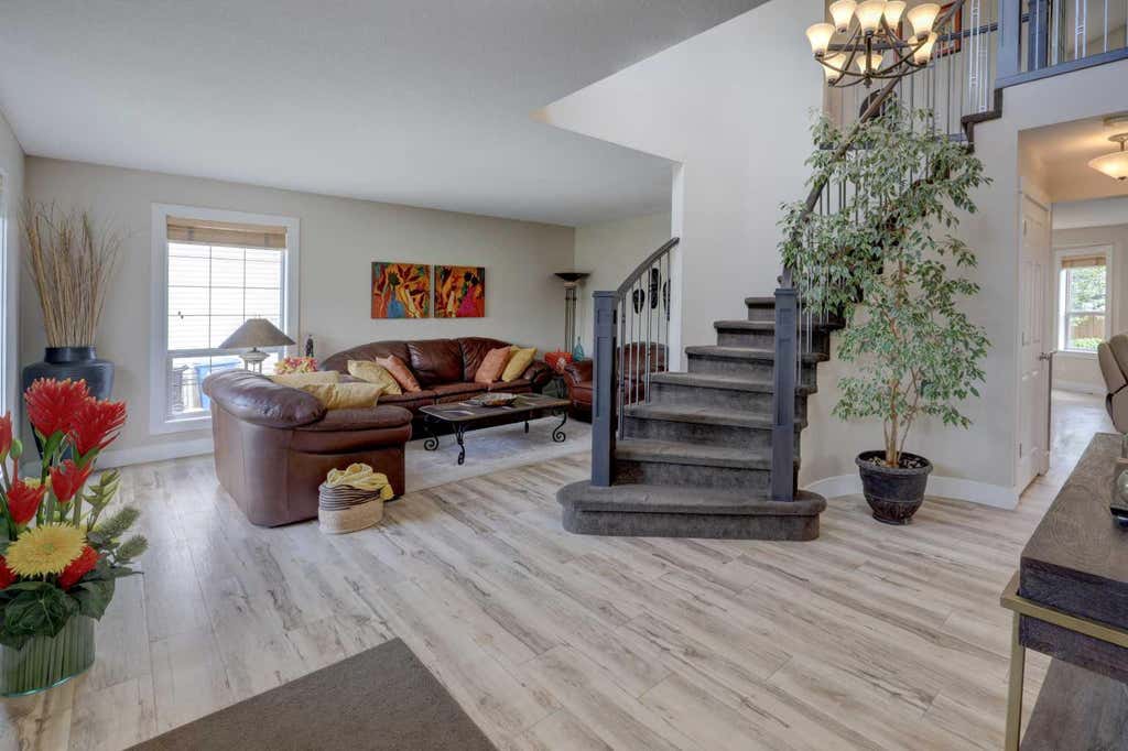 Photo of 8 Canoe Road SW, Airdrie, AB T4B 2N3 (MLS # A2333684)