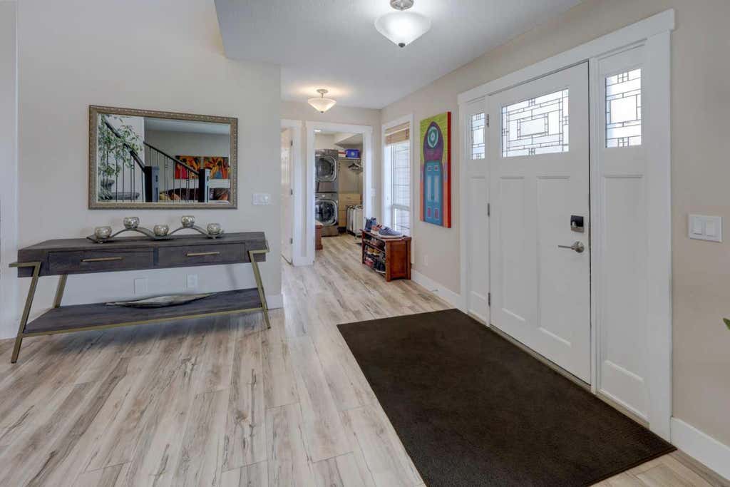 Photo of 8 Canoe Road SW, Airdrie, AB T4B 2N3 (MLS # A2333684)