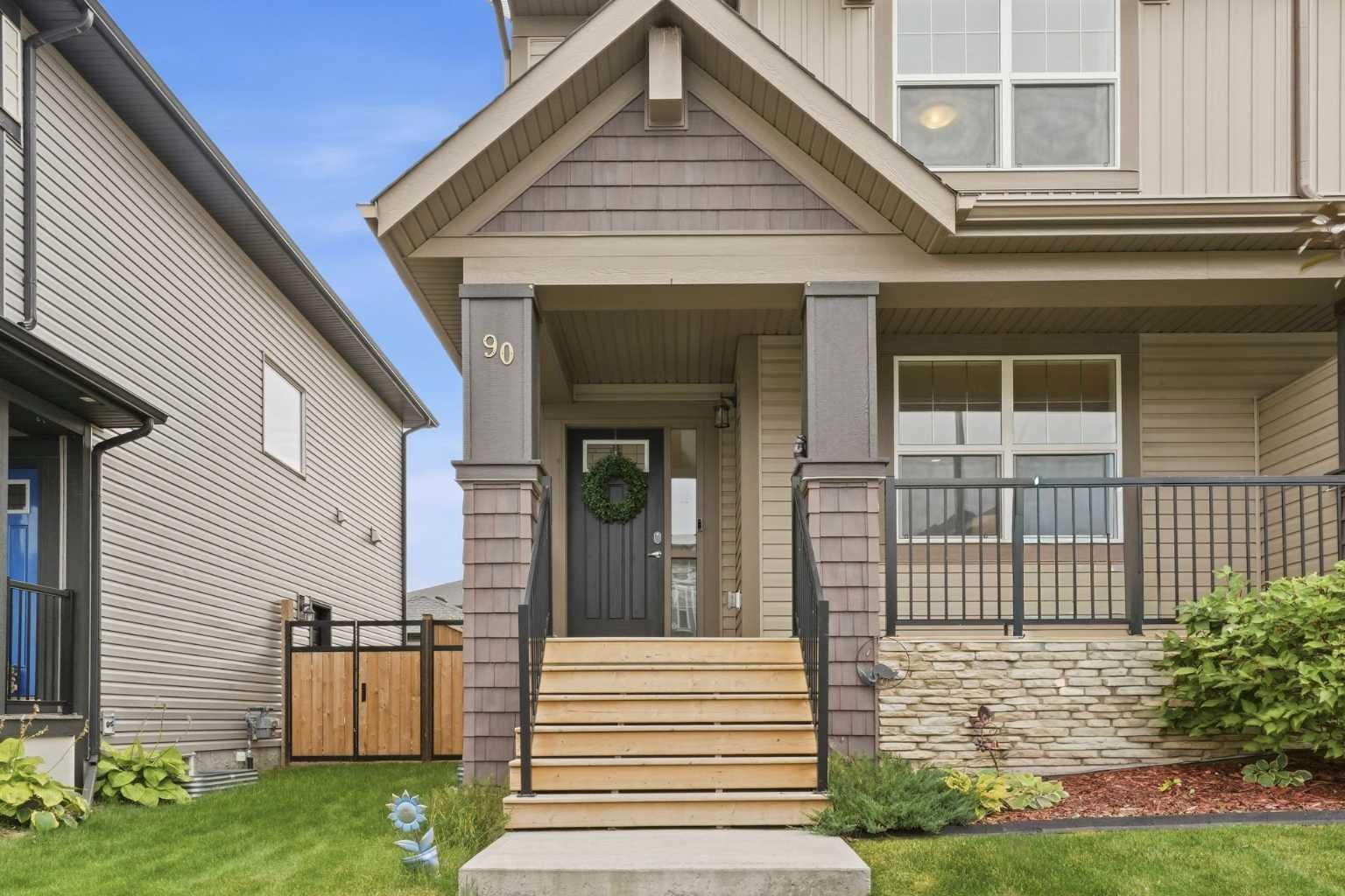 90 Hillcrest Close SW