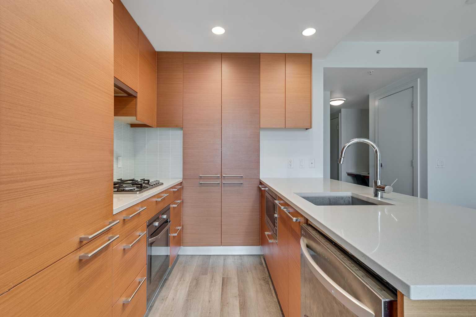 222 Riverfront Avenue SW 548