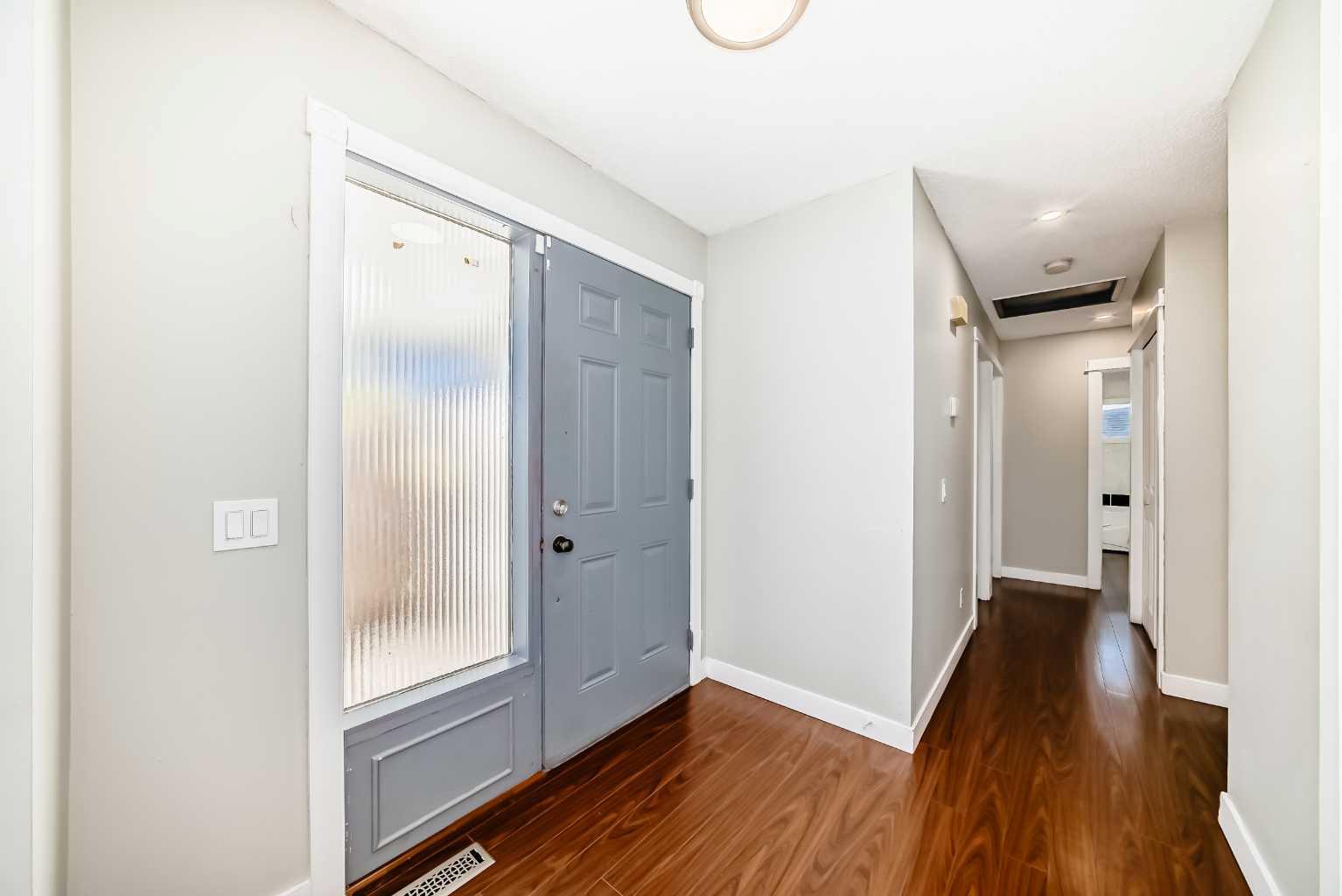 130 Braniff Crescent SW