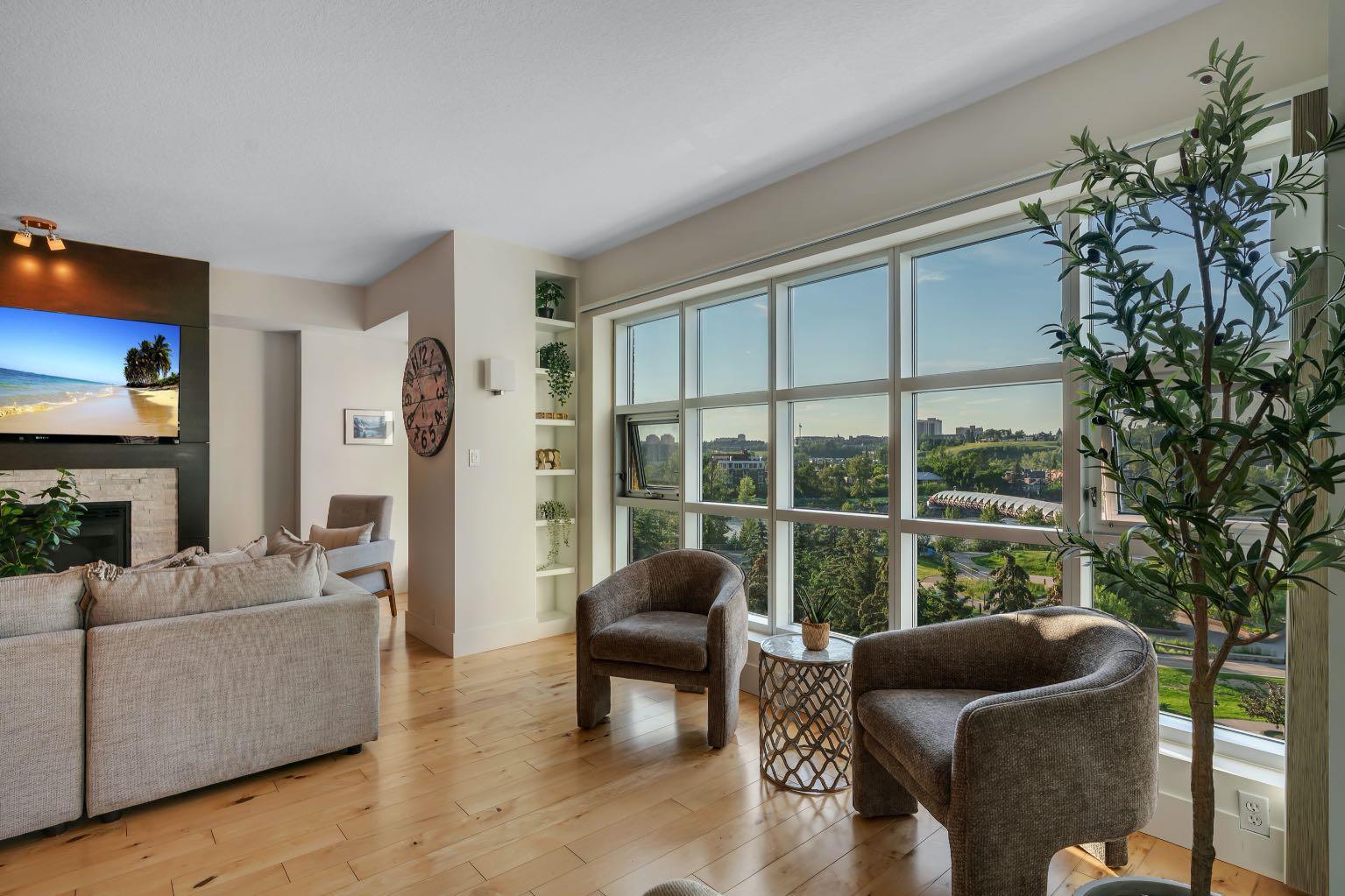 110 7 Street SW 602