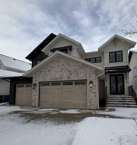 129 Emerald Drive Red Deer AB T4P 3G7
