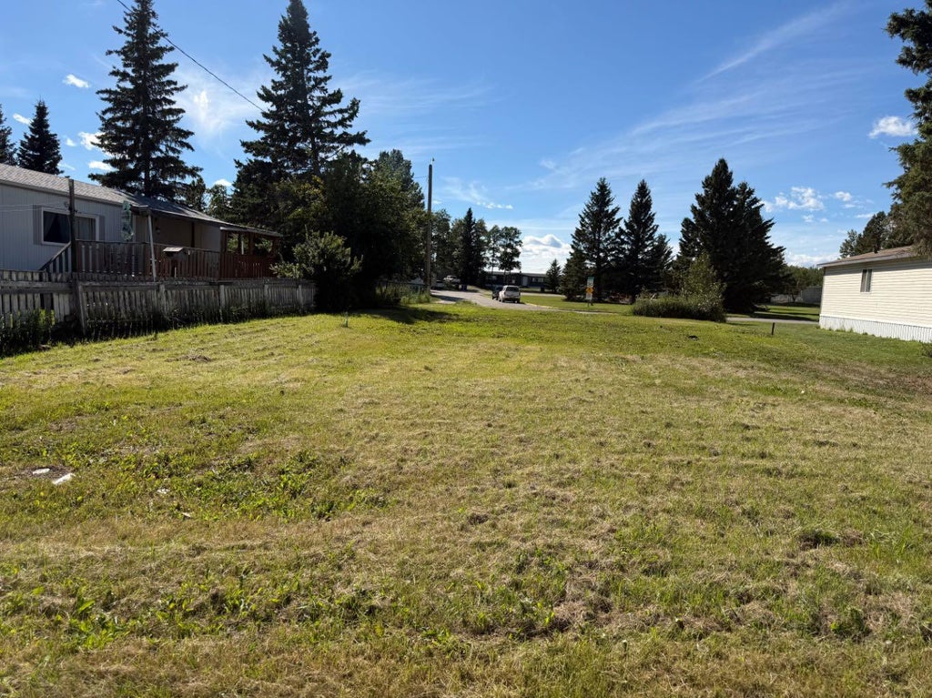 Photo of 231 4 Street NW, Sundre, AB T0M 1X0 (MLS # A2341733)