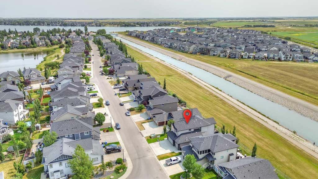 Photo of 268 Rainbow Falls Way, Chestermere, AB T1X 0T1 (MLS # A2336303)
