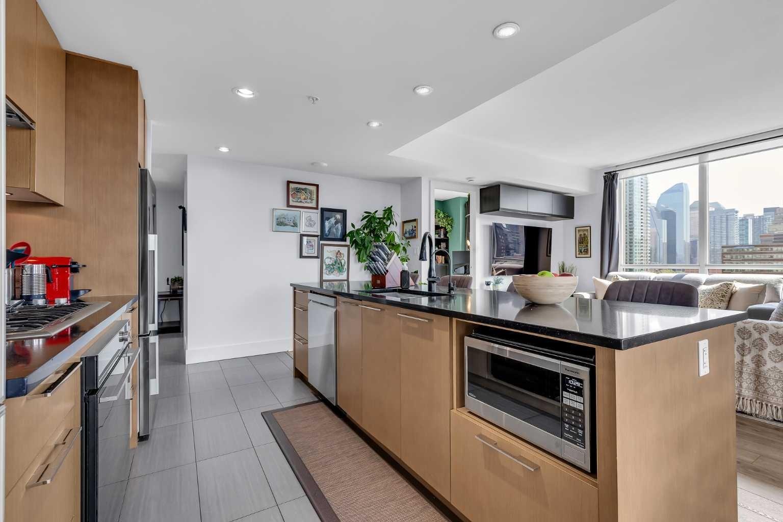 1111 10 Street SW 806