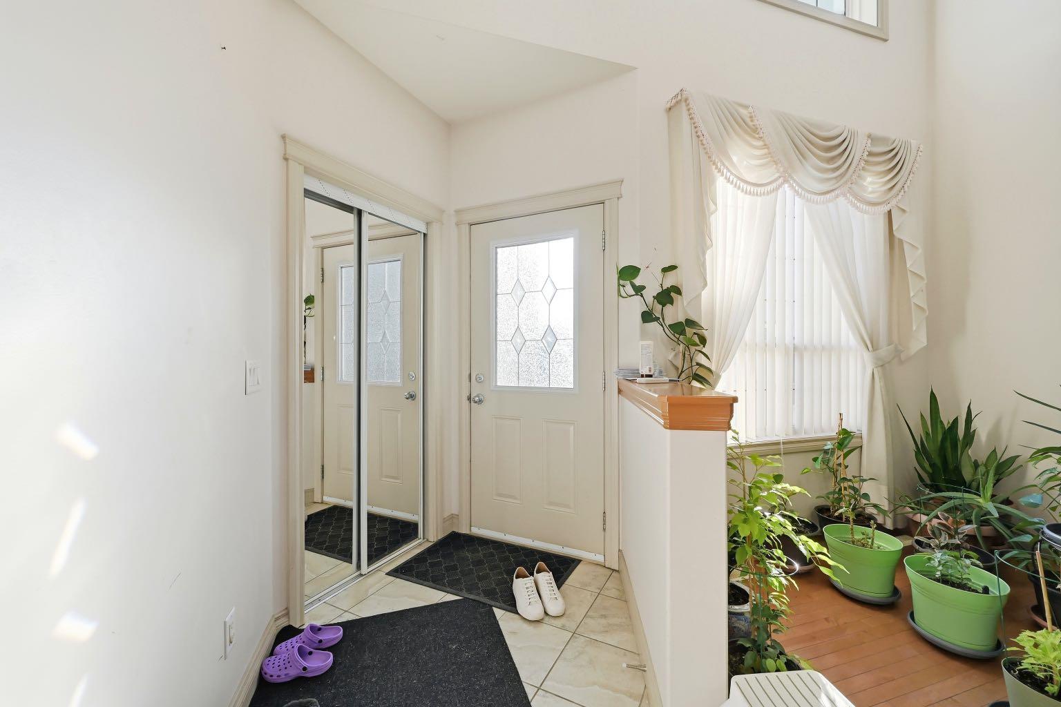 104 Taralake Common NE