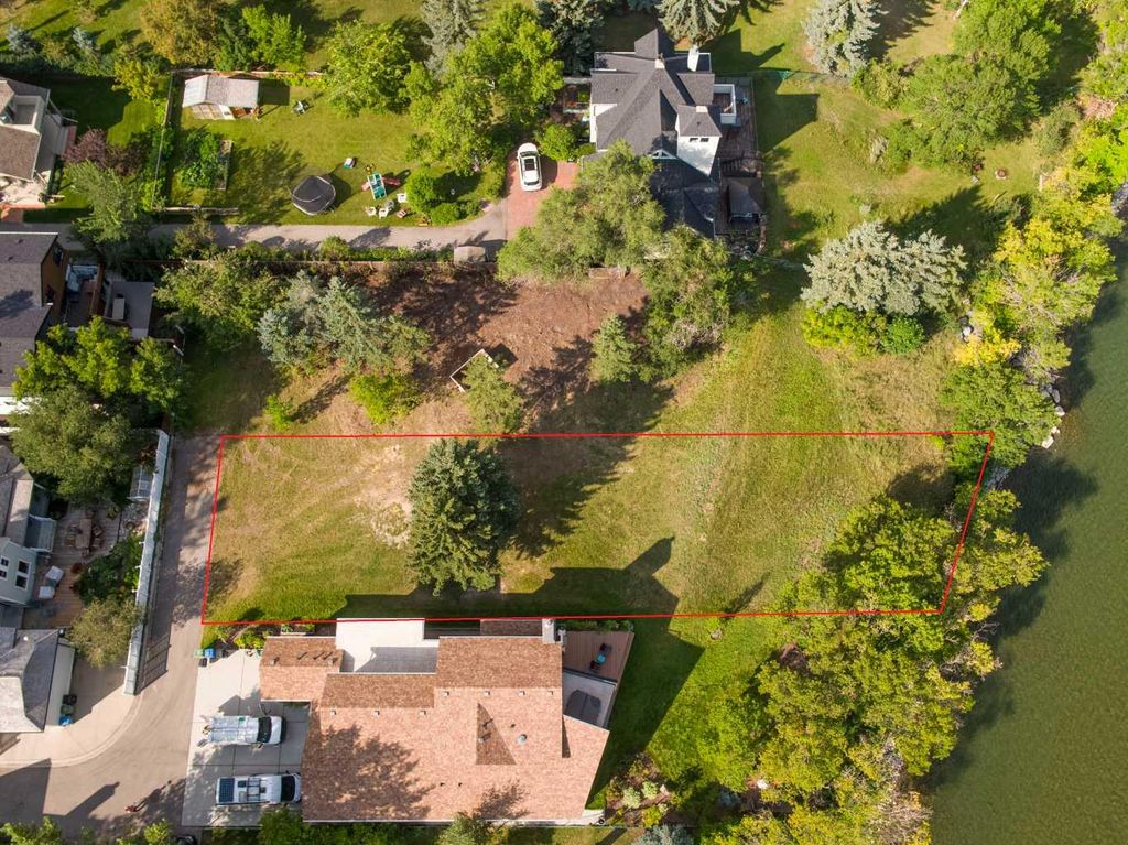 Photo of 10 Major Stewart Lane SE, Calgary, AB T2G 5R6 (MLS # A2296730)