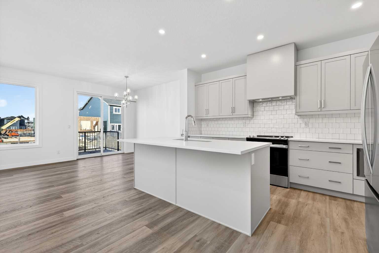 5 Legacy Glen Rise SE