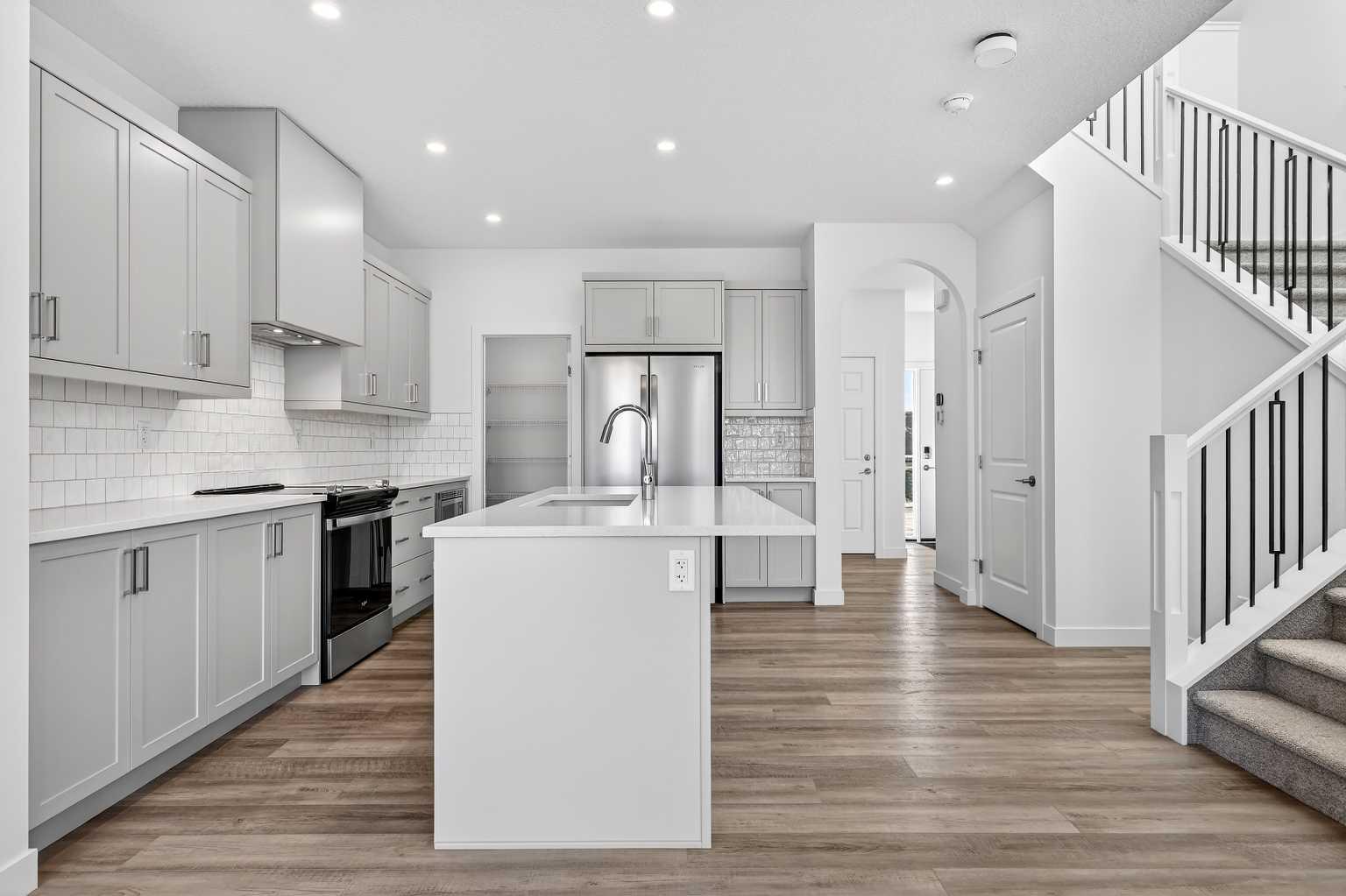 5 Legacy Glen Rise SE