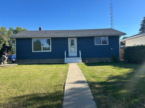Photo of 5201 54 Avenue, Camrose, AB T4V 0Z1 (MLS # A2338670)