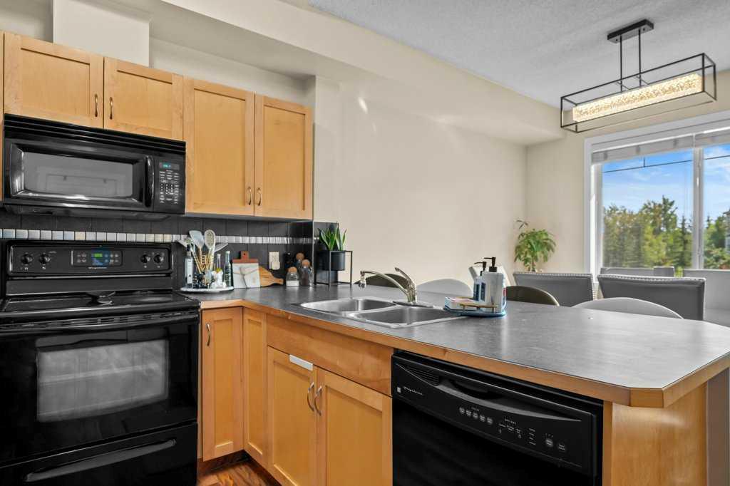 211 Aspen Stone Boulevard SW 2206