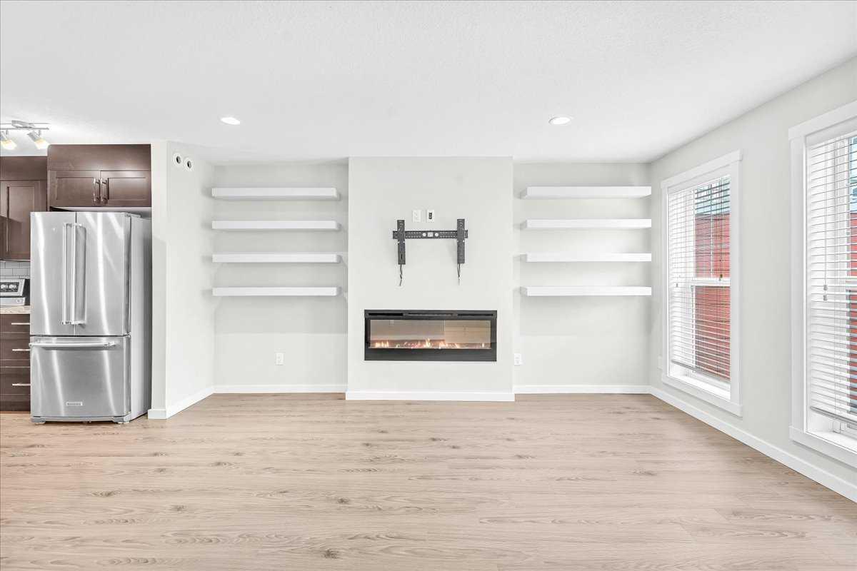 523 Cranford Mews SE