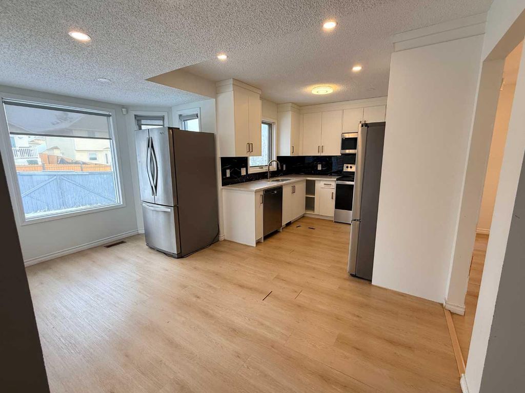 Photo of 651 Macewan Drive NW, Calgary, AB T3K 3R1 (MLS # A2276496)