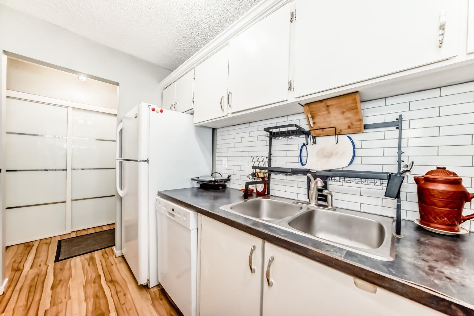 1712 38 Street SE 306