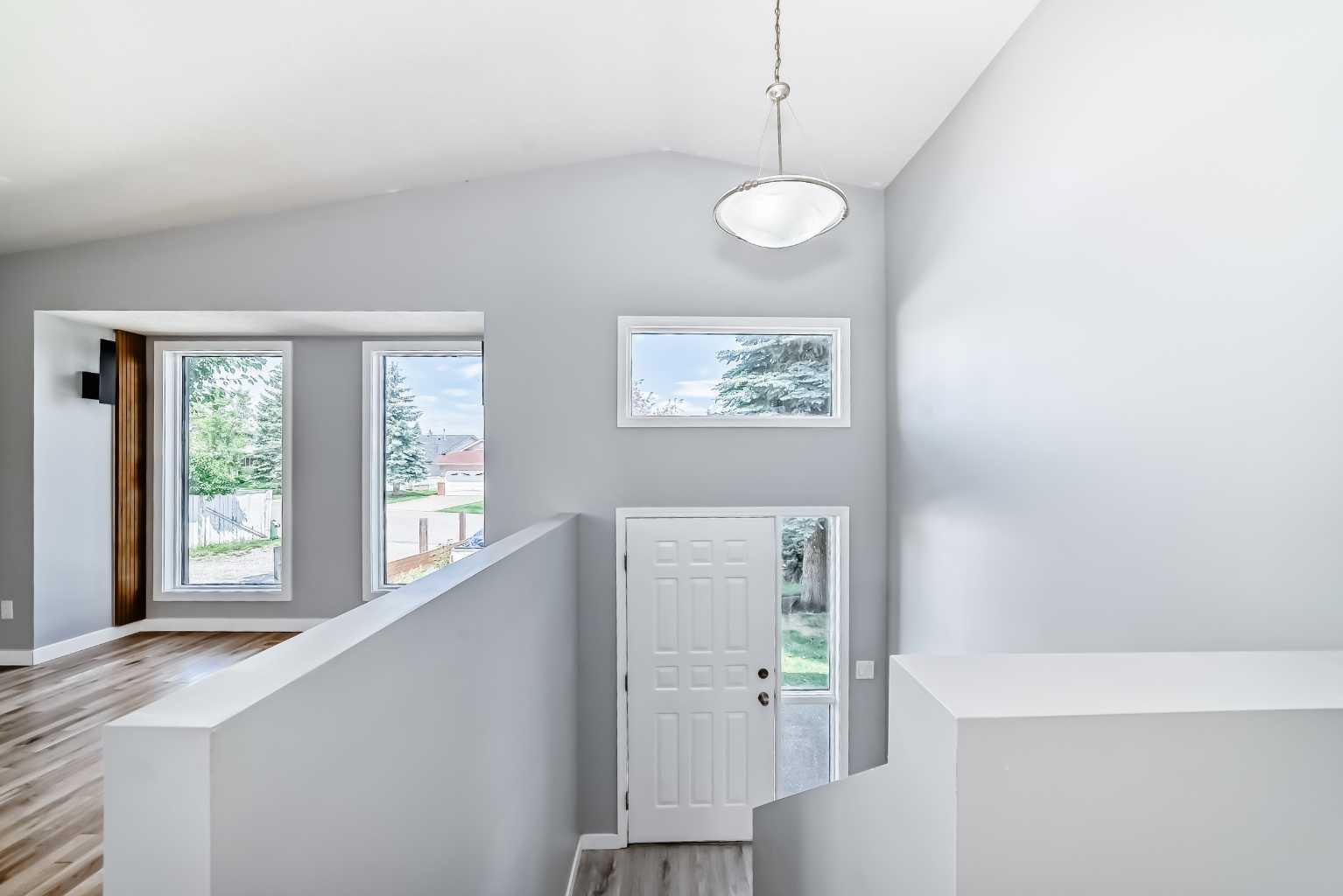 77 Shawfield Way SW