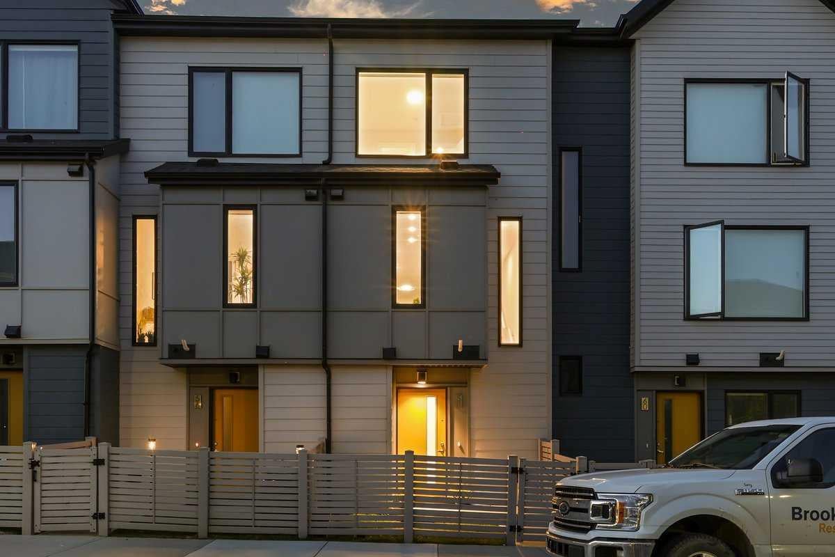 58 Evanscrest Court NW