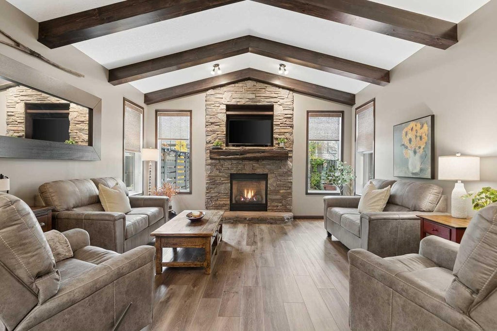 Photo of 32 Cranarch Bay SE, Calgary, AB T3M 0W6 (MLS # A2353862)