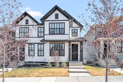 Photo of 52 Edith Gate NW, Calgary, AB T3A 1Z2 (MLS # A2265136)