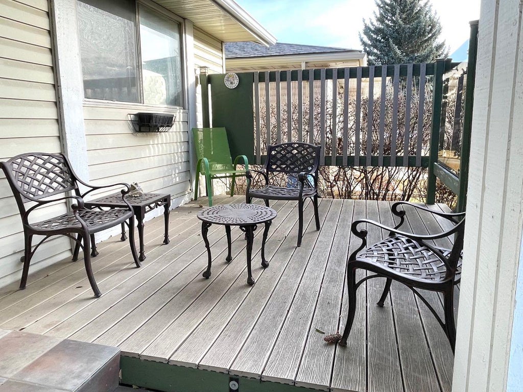 Photo of 247 Bracewood Road SW, Calgary, AB T2W 3C2 (MLS # A2346722)