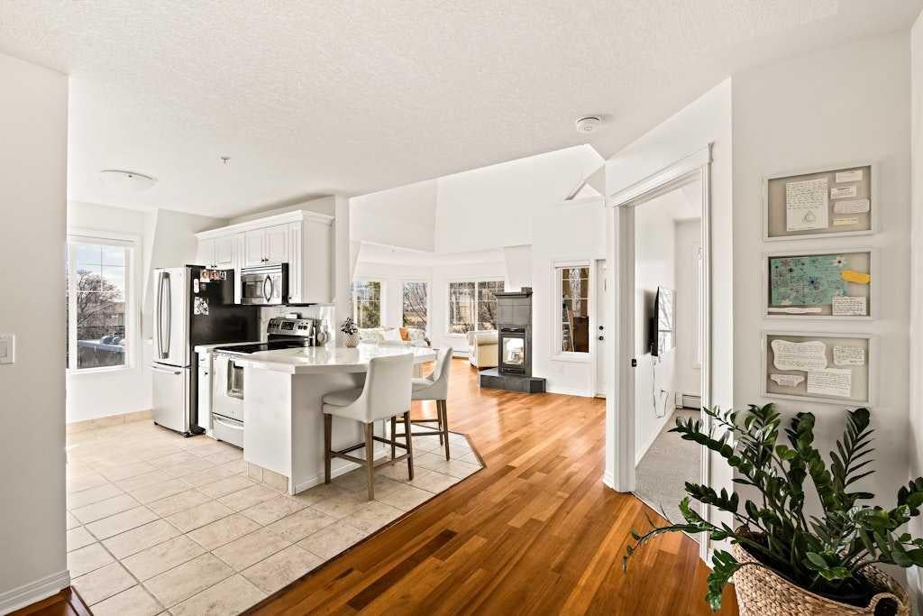 1110 5 Avenue NW 305
