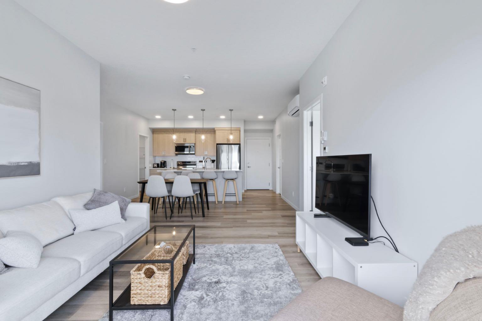 220 Seton Grove SE 1411