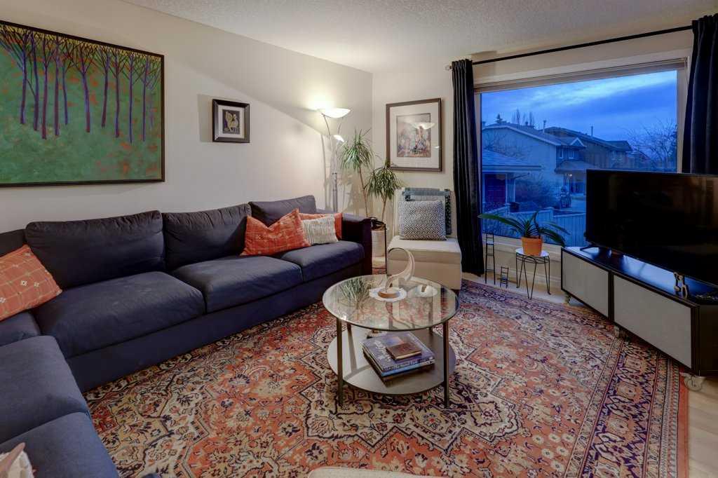 60 Hawkville Place NW