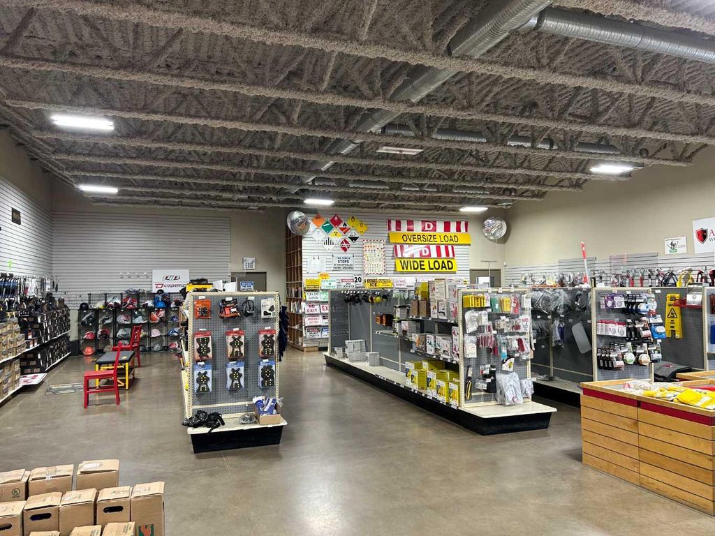 Photo of 655 14 Street SW, Medicine Hat, AB T1A 4V5 (MLS # A2292401)