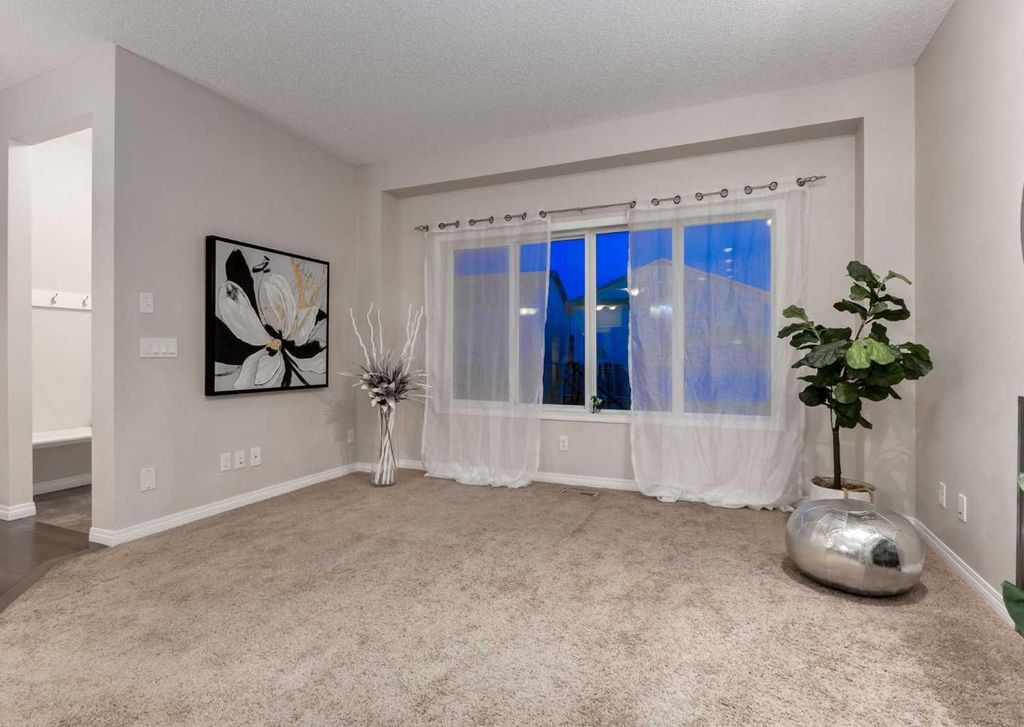 Photo of 63 Panton Way NW, Calgary, AB T3K 0X6 (MLS # A2283741)