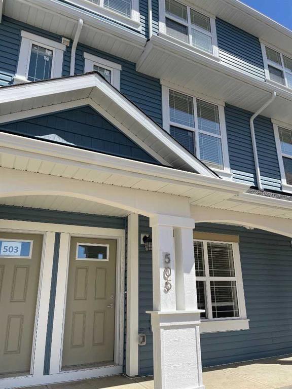 505 Copperstone Manor SE