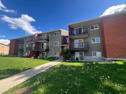 Photo of 35 Bennett Street #207, Red Deer, AB T4R 1V3 (MLS # A2323890)