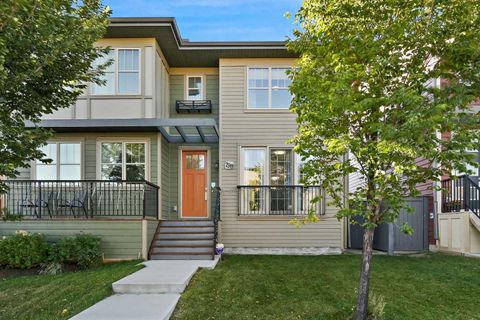 798 Walden Drive SE Calgary AB T2X 2J3