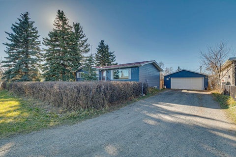 Photo of 201 2 Street NW, Diamond Valley, AB T0L 0H0 (MLS # A2353485)