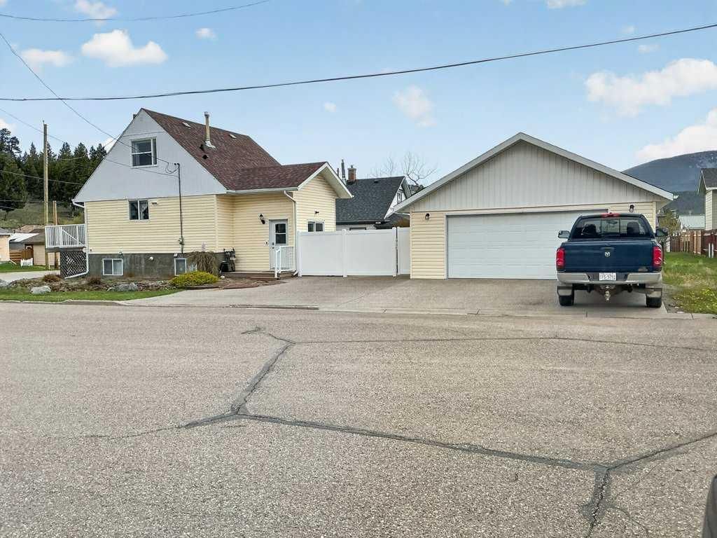 Photo of 7704 23 Avenue, Coleman, AB T0K 0M0 (MLS # A2310124)