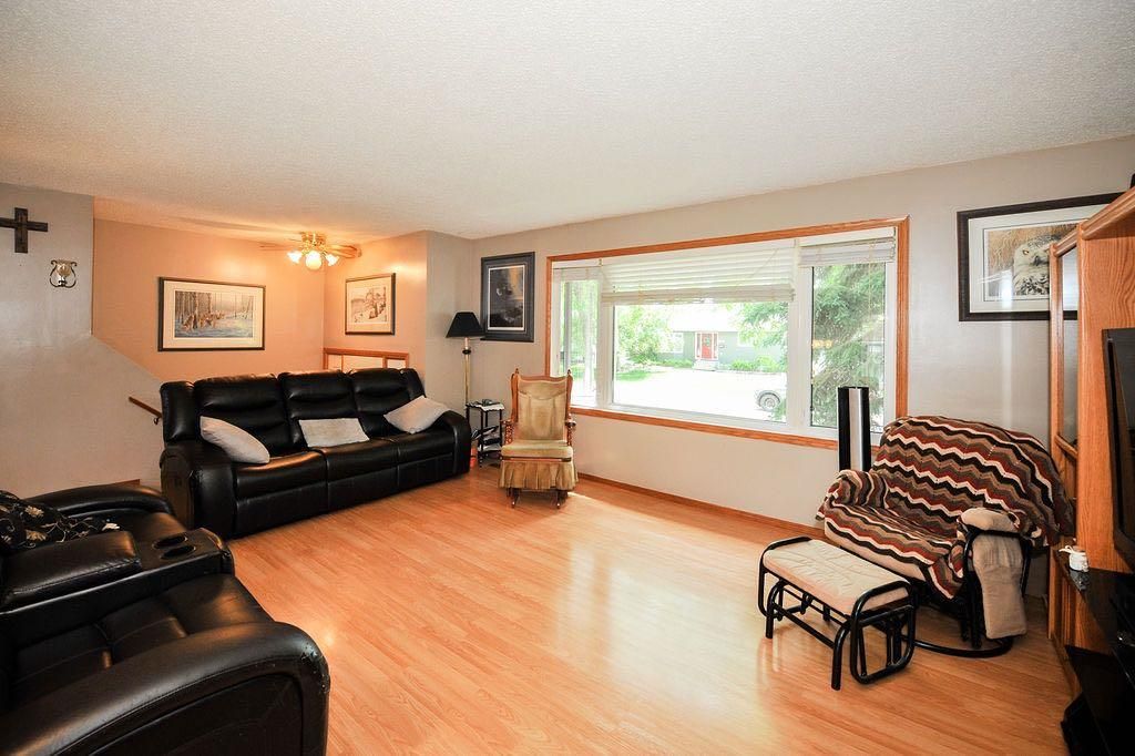 Photo of 6606 44 Avenue, Camrose, AB T4V 2T9 (MLS # A2322895)