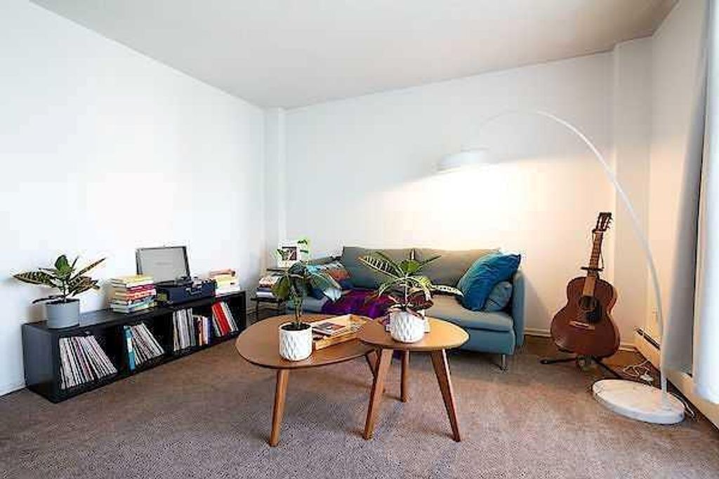 Photo of 655 4 AV Ave NE, Calgary, AB T2E 0J9 (MLS # A2304842)