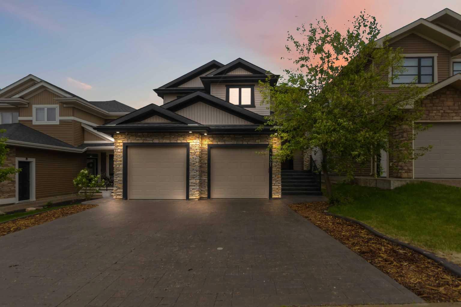 121 Diamondstone Ridge