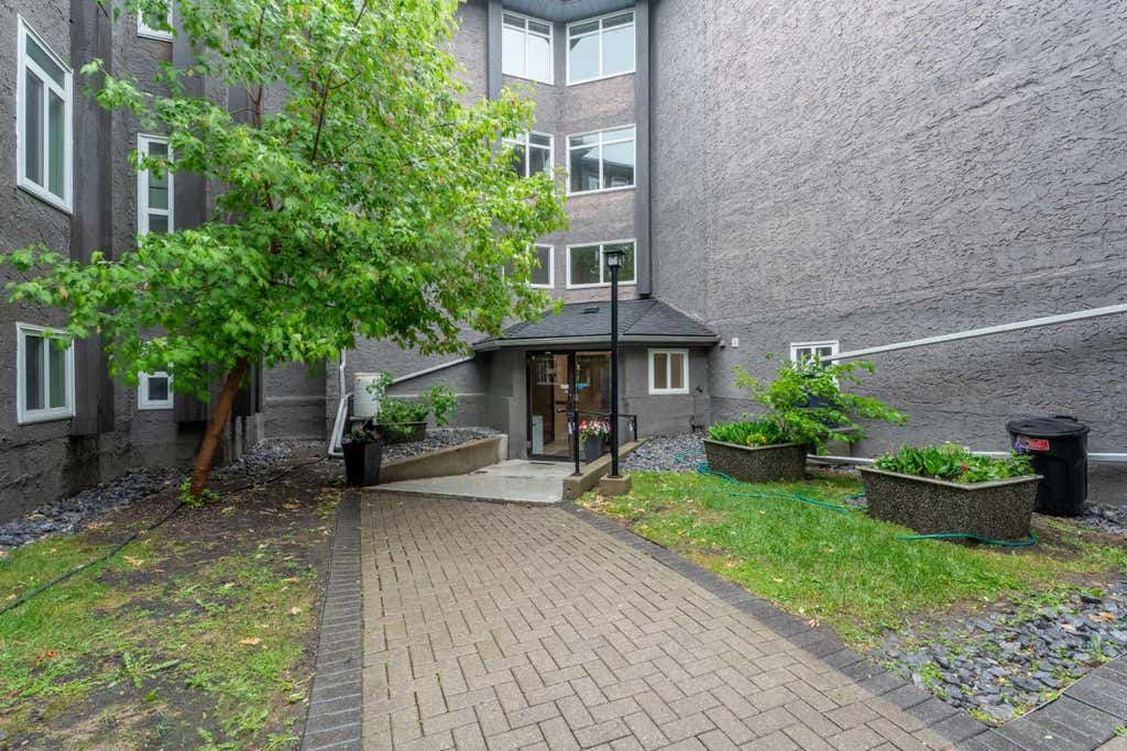 Photo of 819 4A Street NE #208, Calgary, AB T2E 3W3 (MLS # A2318335)
