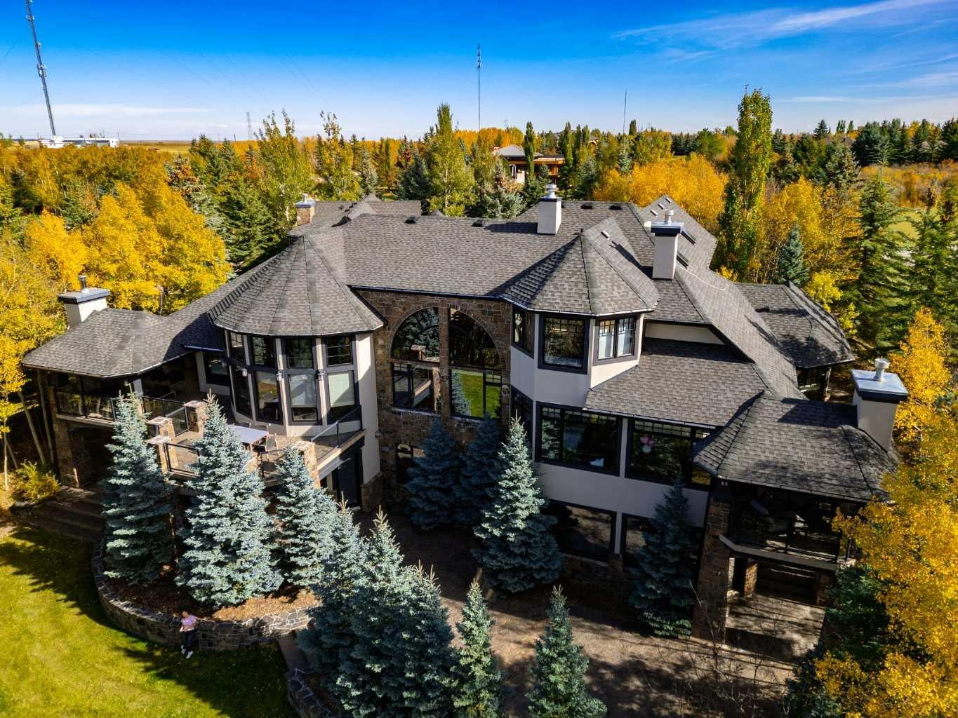 56 Uplands Way SW
