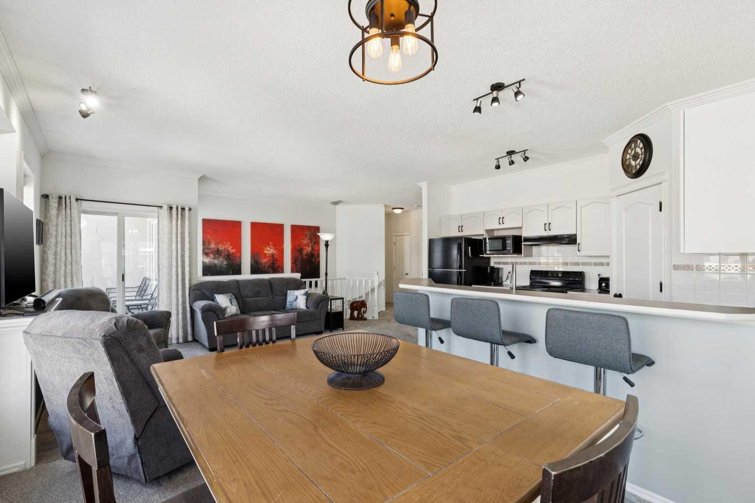 40 Edgeridge Terrace NW