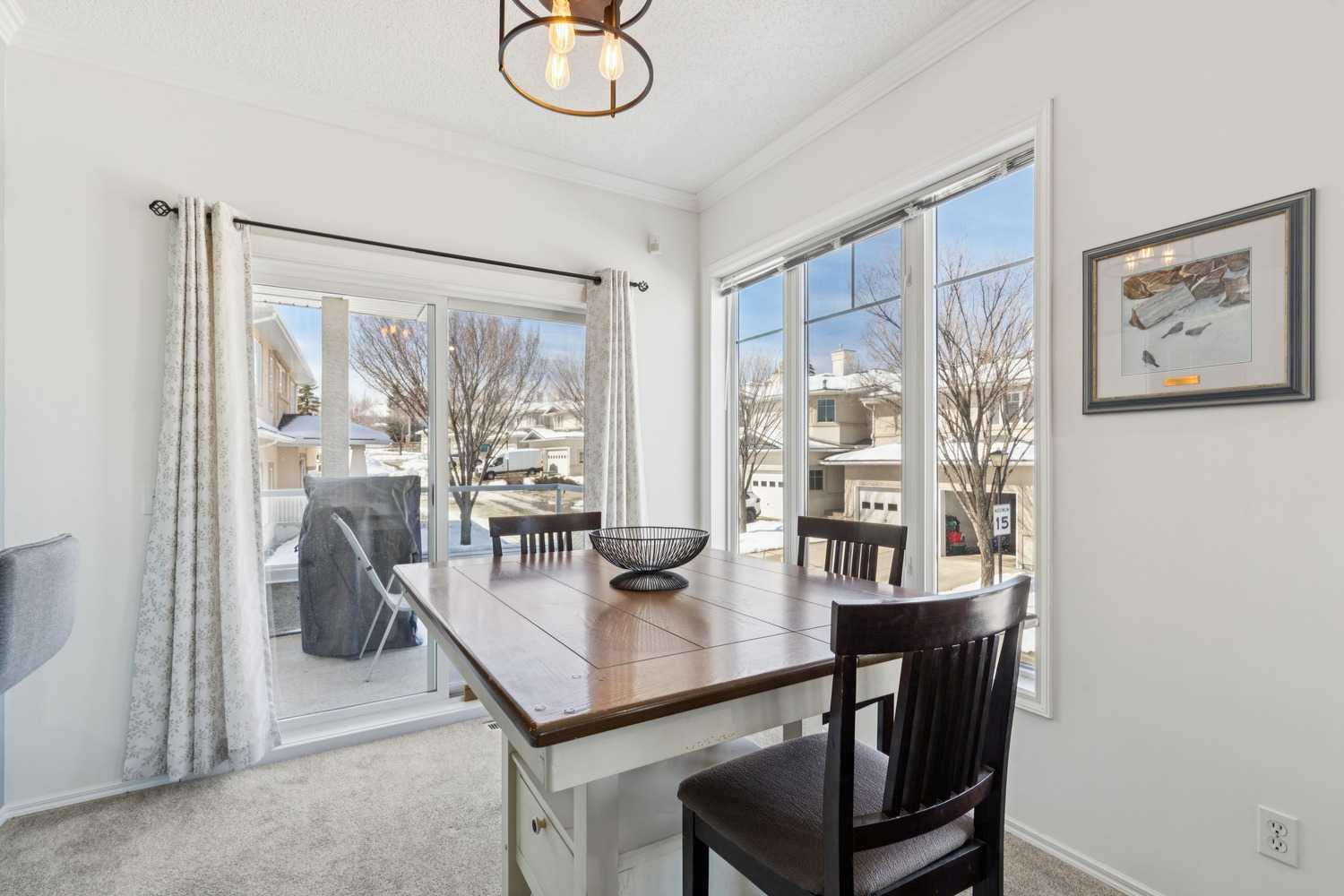 40 Edgeridge Terrace NW