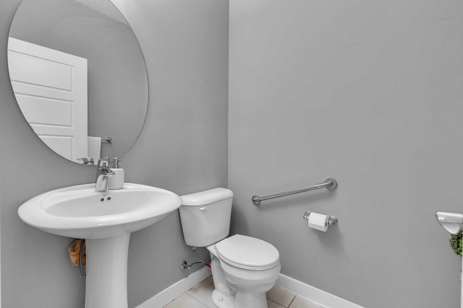 225 Cornerstone Manor NE