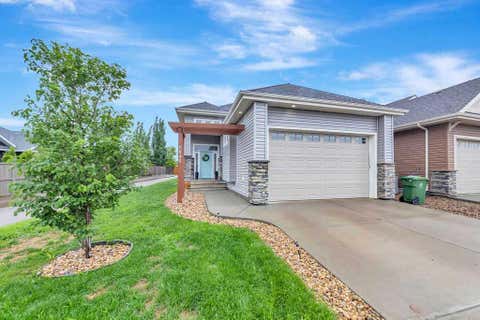 Photo of 5945 18 Street, Lloydminster, AB T9V 3P4 (MLS # A2324850)
